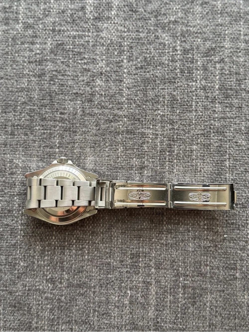 ROLEX Submariner Date 40mm Black Bezel 16610 Watch